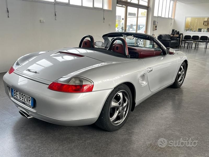 Usata Porsche Boxster 204 CV (150 kW) 1997 Grigio Cabrio