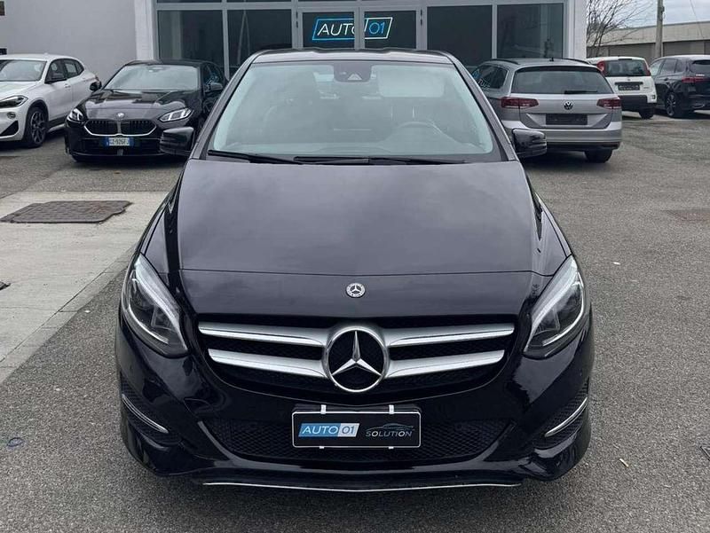 Usata Mercedes B200 Premium 136 CV (100 kW) 2018 Other Monovolume