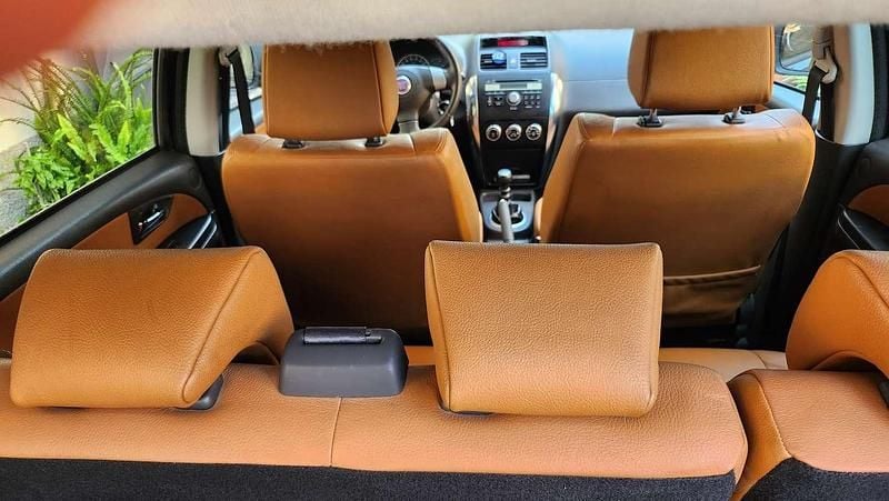 Usata Fiat Sedici 120 CV (88 kW) 2008 Nero SUV