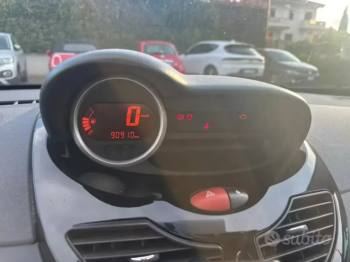 Usata Renault Twingo 75 CV (55 kW) 2014 Bianco Utilitaria