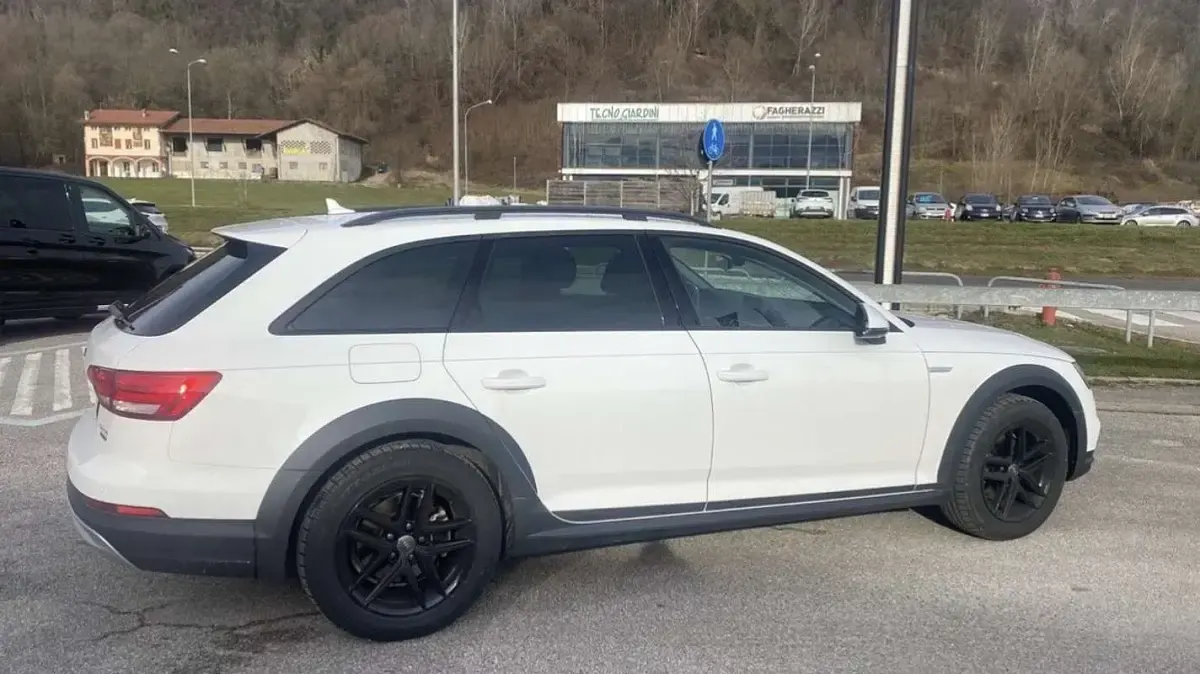 Usata Audi A4 Allroad Business 163 CV (119 kW) 2018 Station wagon