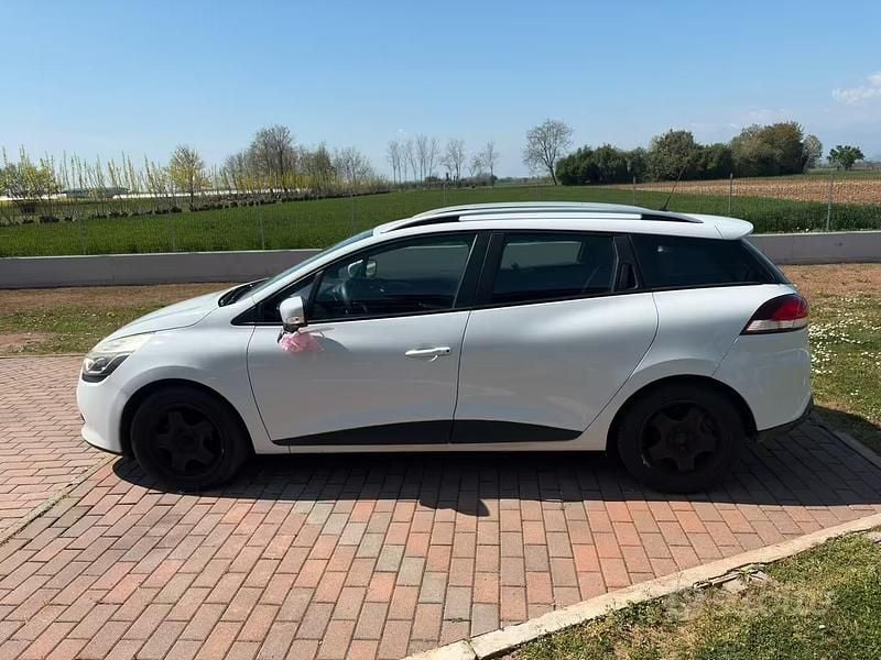 Usata Renault Clio GrandTour 75 CV (55 kW) 2014 Bianco Station wagon