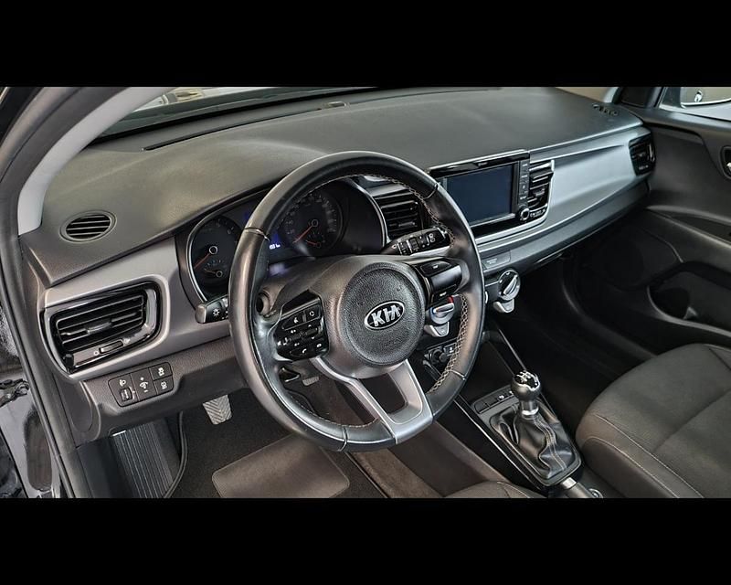 Usata Kia Rio 82 CV (60 kW) 2020 Nero Berlina