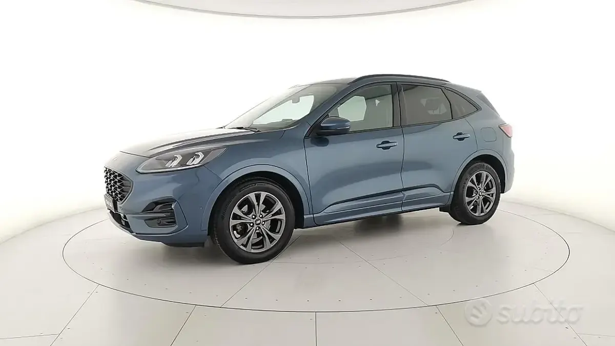Usata Ford Kuga ST-Line 120 CV (88 kW) 2023 Blu SUV