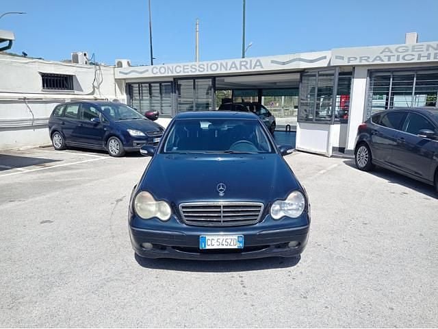 Usata Mercedes C220 143 CV (105 kW) 2002 Blu/azzurro(met.) Station wagon