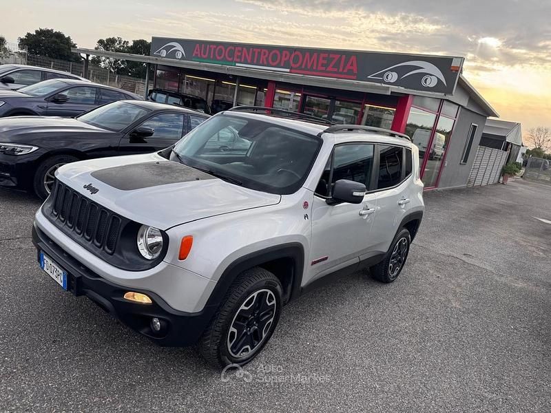 Nero Usata 2016 Jeep Renegade Trailhawk SUV | 10.900 € (Super prezzo) - Immagine 1/4