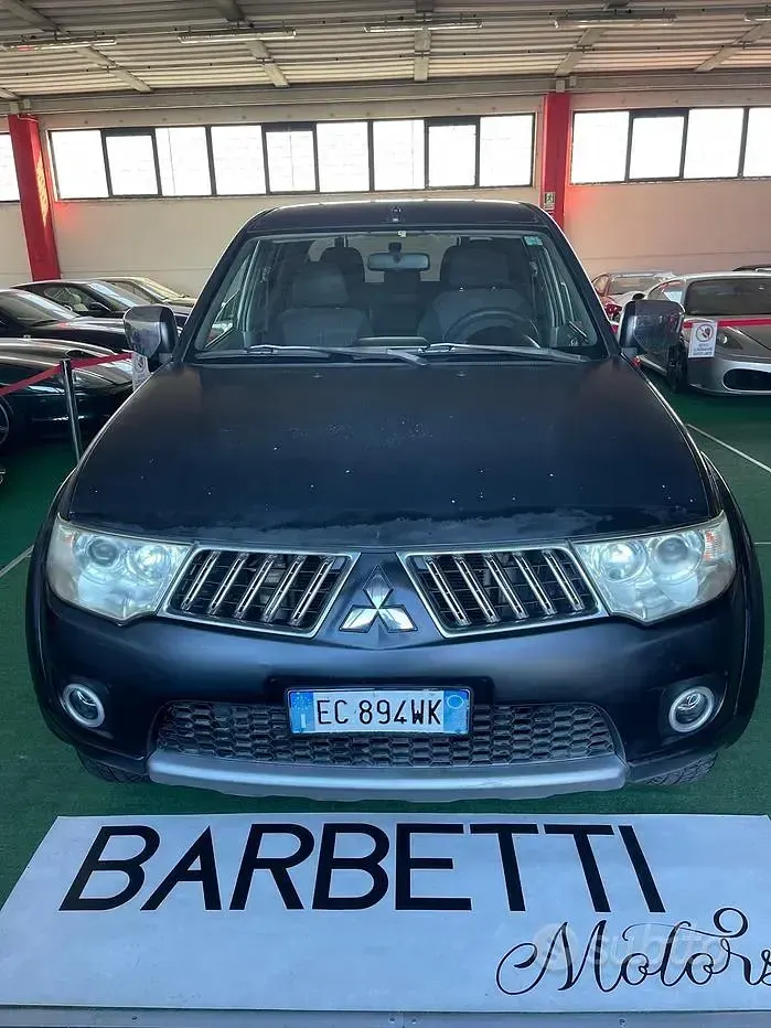 Usata Mitsubishi L200 136 CV (100 kW) 2011 Nero Pick-up