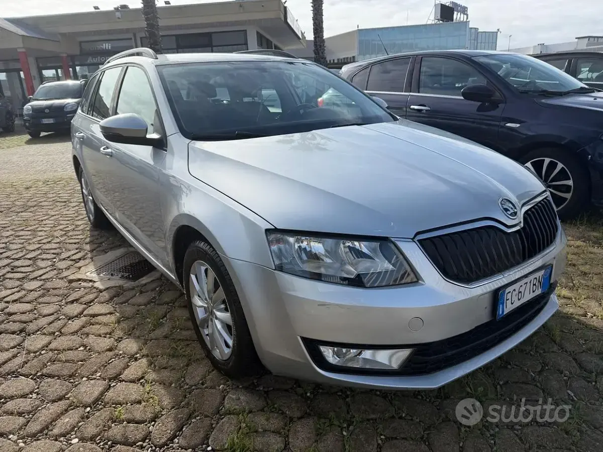 Usata Skoda Octavia Ambition 110 CV (80 kW) 2016 Grigio Station wagon
