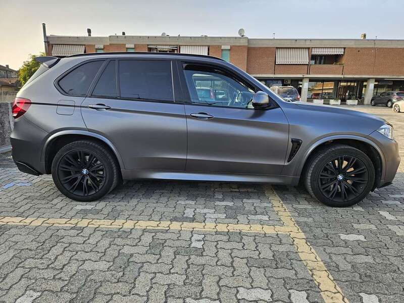 Usato 2016 BMW X5 4.4 Benzin 449 CV (38.000 €)