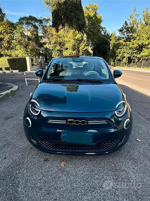 Usata Fiat 500e 42 kW (58 CV) 2023 Verde
