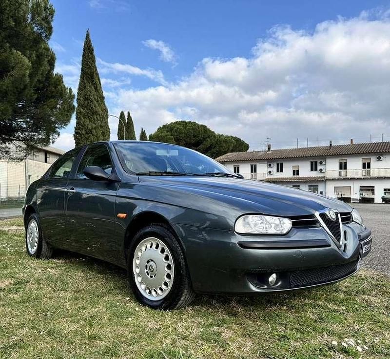 Usata Alfa Romeo 156 144 CV (105 kW) 2000 Grigio Berlina