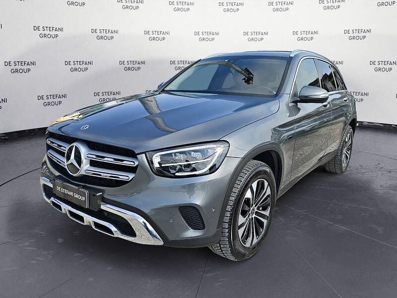 Usata Mercedes GLC300e 306 CV (225 kW) 2022 Argento SUV