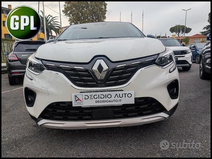 Usata Renault Captur Zen 101 CV (74 kW) 2020 Bianco SUV