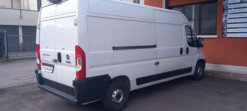 Usata Fiat Ducato 140 CV (102 kW) 2022 Bianco Furgone
