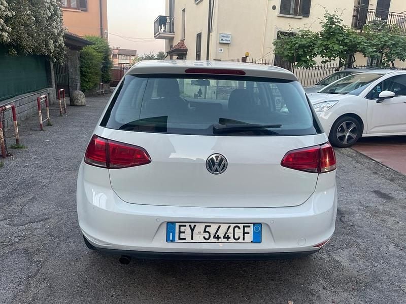 Usata VW Golf VII Highline 104 CV (76 kW) 2013 Bianco Berlina