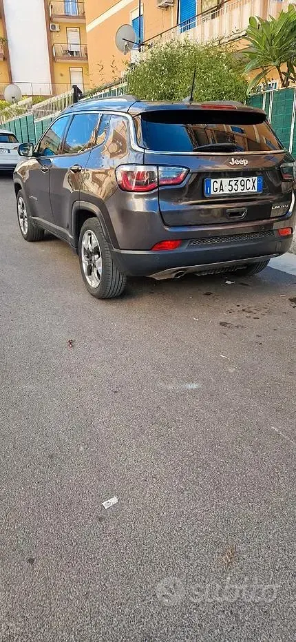 Usata Jeep Compass 120 CV (88 kW) 2020 Grigio SUV