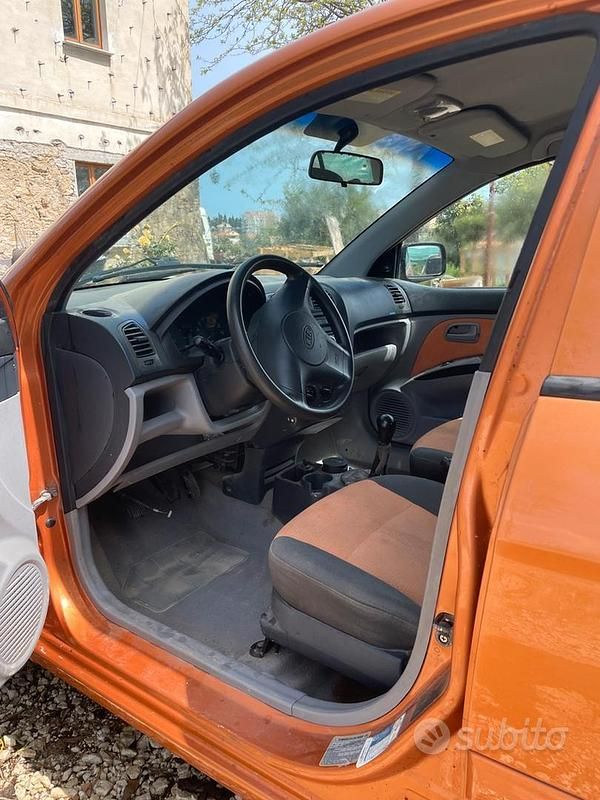 Usata Kia Picanto 2005 Utilitaria