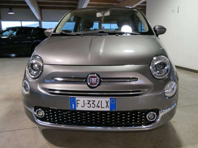 Usata Fiat 500 Lounge 85 CV (62 kW) 2017 Grigio scuro Utilitaria