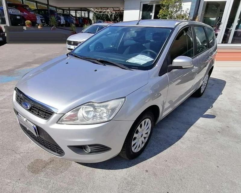 Usata Ford Focus 90 CV (66 kW) 2009 Argento Station wagon