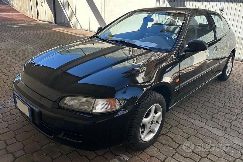 Usata Honda Civic 75 CV (55 kW) 1993 Nero Utilitaria