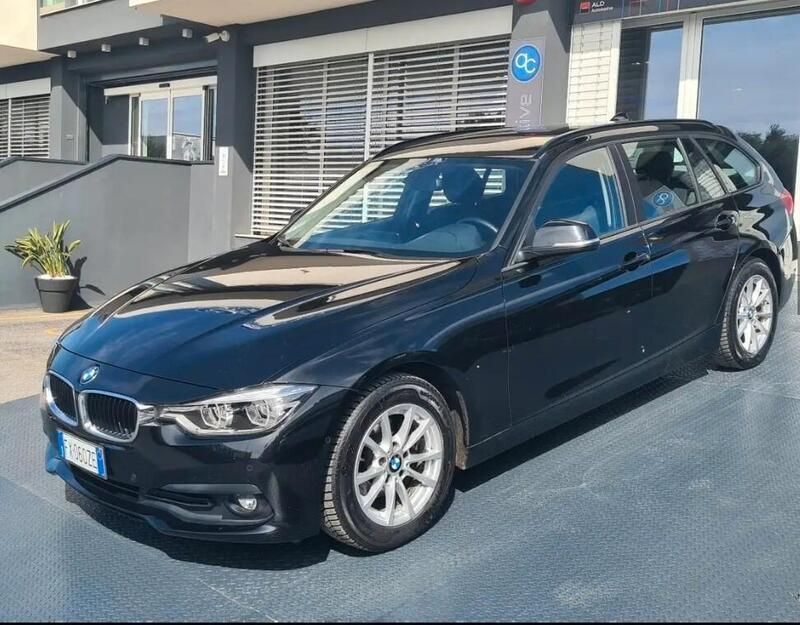 Usata BMW 318 150 CV (110 kW) 2019 Nero Station wagon