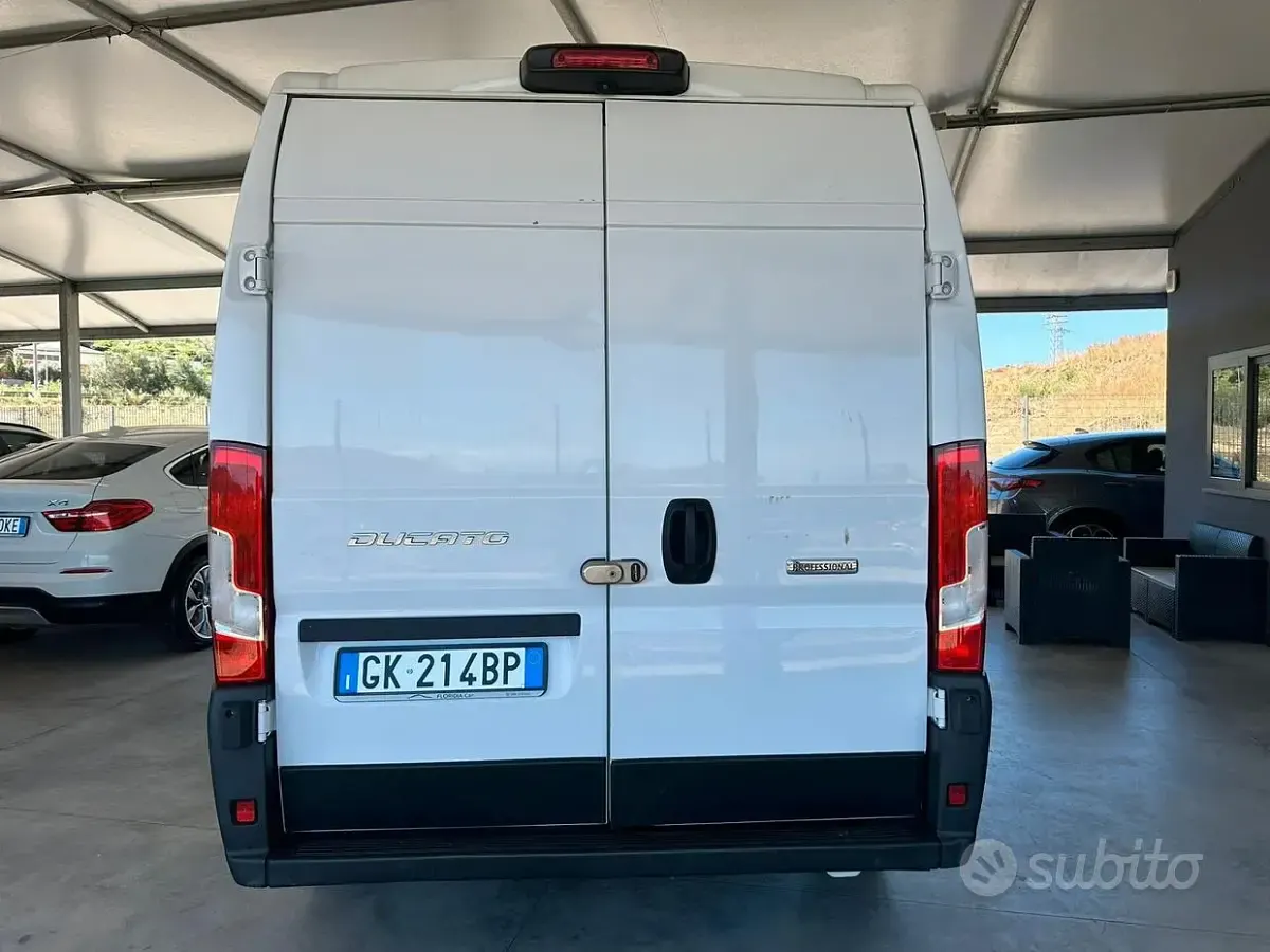 Usata Fiat Ducato 140 CV (102 kW) 2022 Bianco Furgone