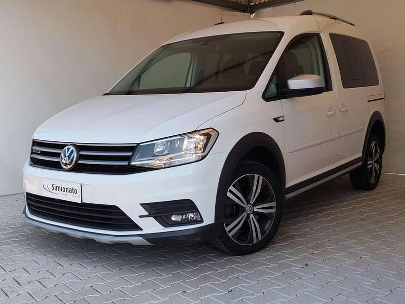 Usata VW Caddy 122 CV (89 kW) 2020 Bianco Monovolume