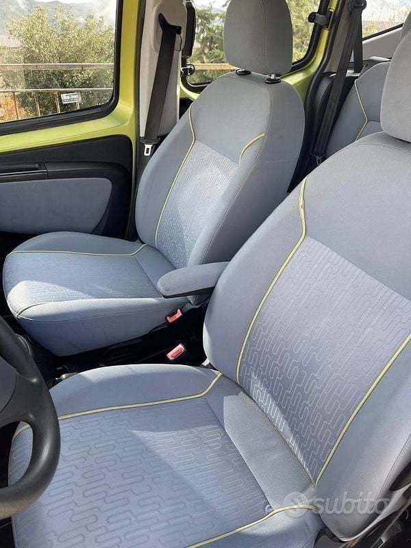 Usata Peugeot Bipper 75 CV (55 kW) 2011 Giallo Monovolume