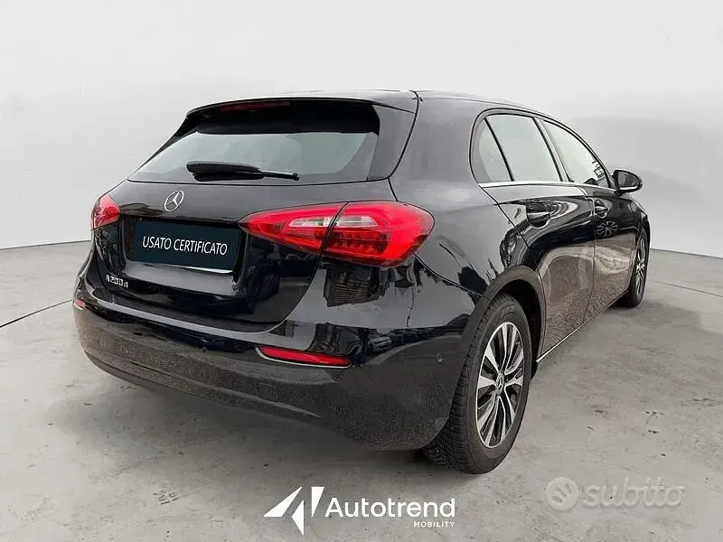 Usata Mercedes A200 Business 150 CV (110 kW) 2021 Nero Berlina