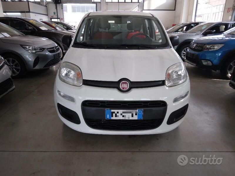 Bianco Usata 2016 Fiat Panda Easy Due volumi | 8900 € (Buon prezzo) - Immagine 1/4