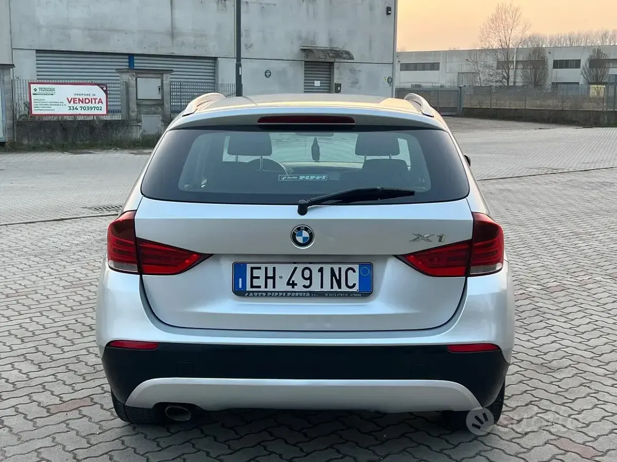 Usado BMW X1 Efficient Dynamics 177 CV (130 kW) 2011 Gris SUV