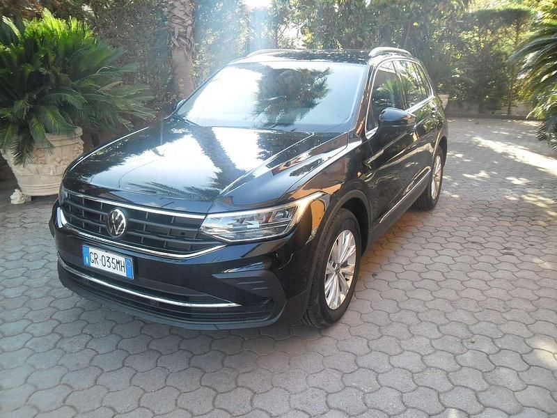 Usata VW Tiguan Life 150 CV (110 kW) 2023 Nero SUV