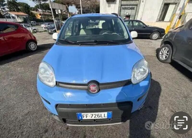 Azzurro Usata 2016 Fiat Panda 4x4 S Due volumi | 11.990 € (Buon prezzo) - Immagine 1/4