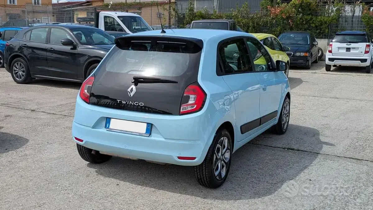 Gebraucht Renault Twingo Equilibre 65 PS (47 kW) 2024 Blau Kleinwagen
