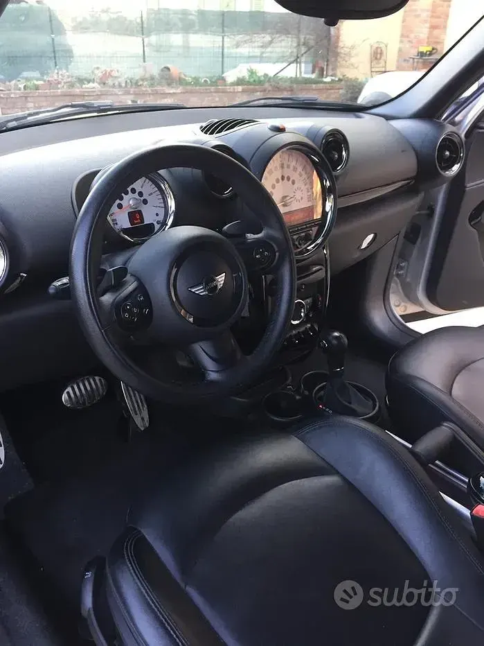 Usata Mini Paceman 143 CV (105 kW) 2014 Grigio Utilitaria