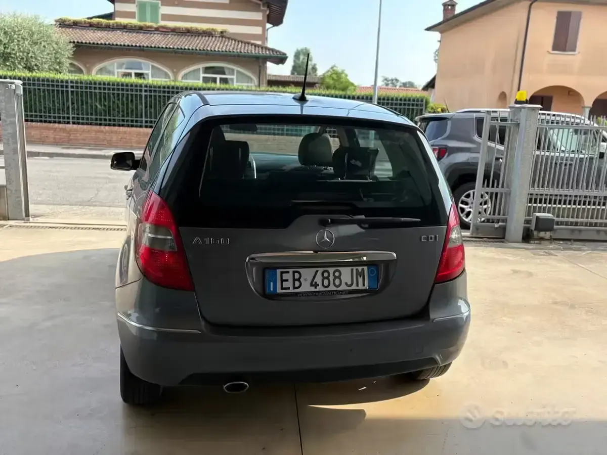 Usata Mercedes A160 Avantgarde 82 CV (60 kW) 2010 Grigio Berlina