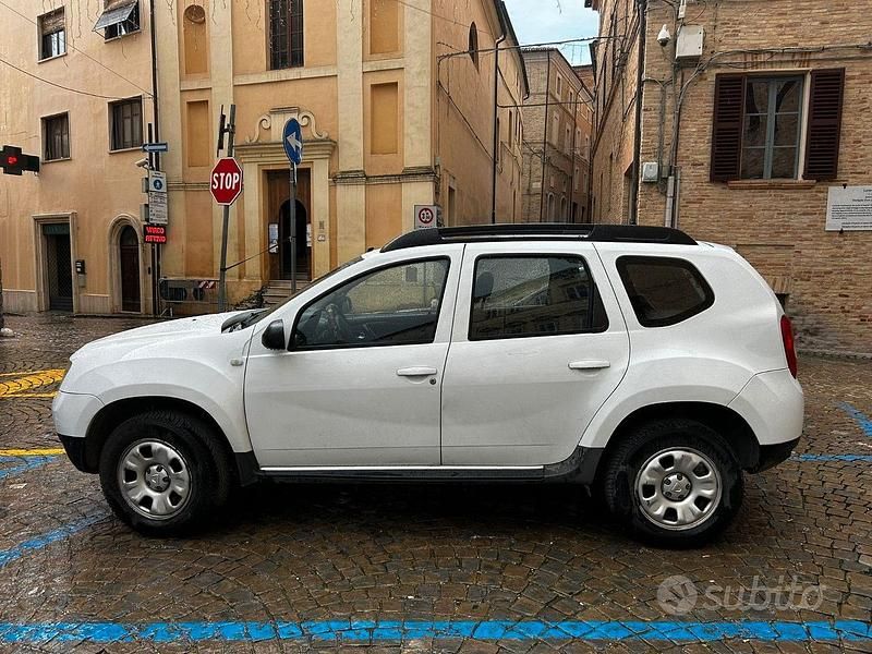 Usata Dacia Duster 2012 Bianco SUV