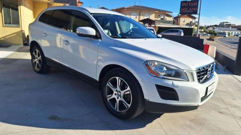 Usata Volvo XC60 Summum 215 CV (158 kW) 2011 Bianco pastello SUV