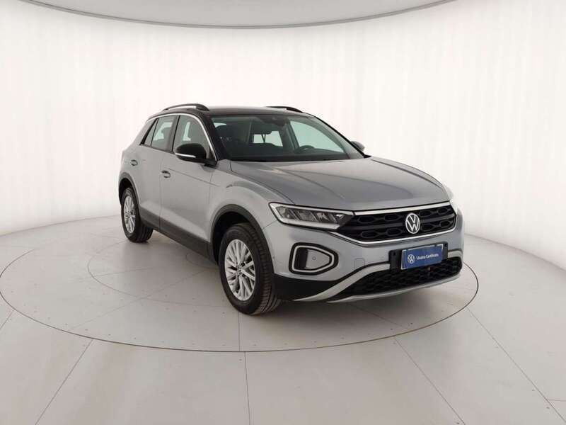 Usata VW T-Roc Life 150 CV (110 kW) 2024 Grigio SUV
