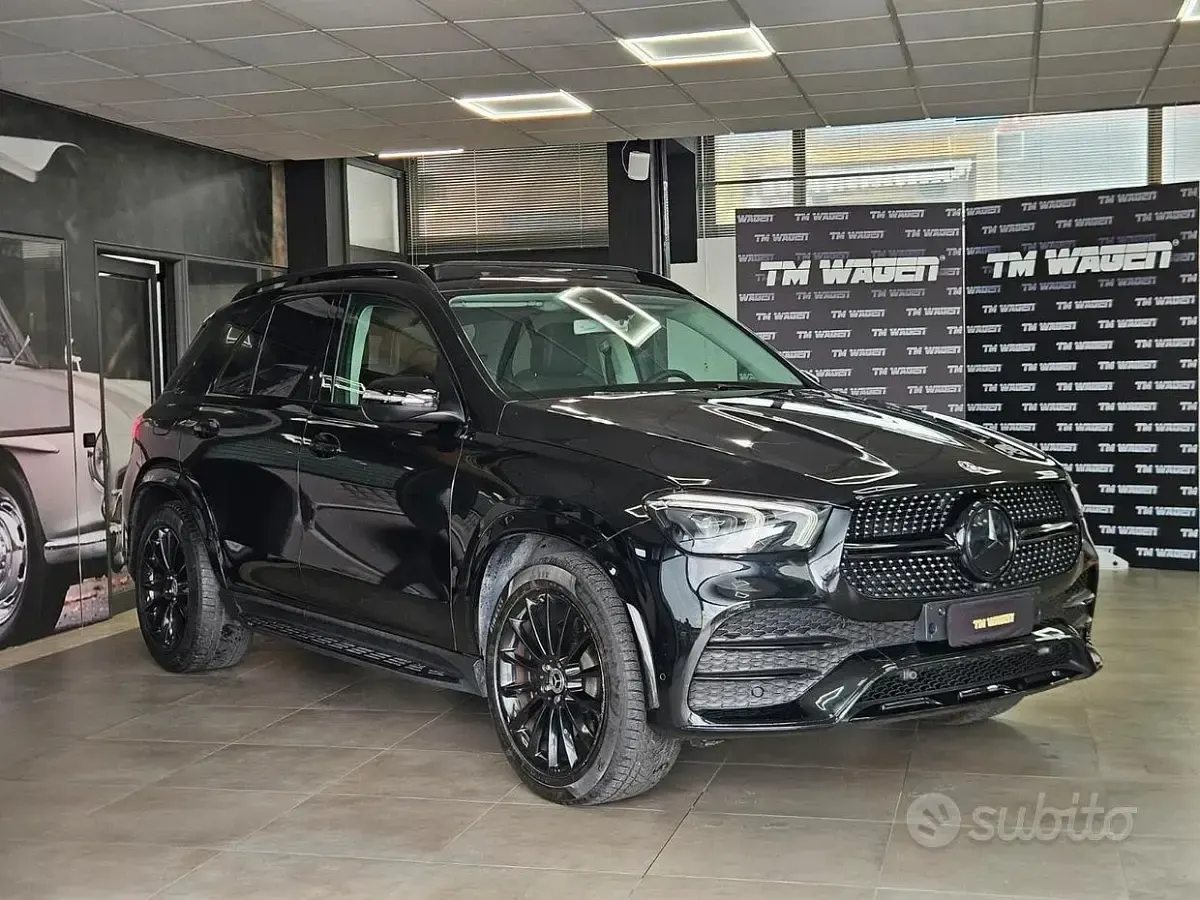 Usado Mercedes GLE300 Premium 245 CV (180 kW) 2019 Negro SUV