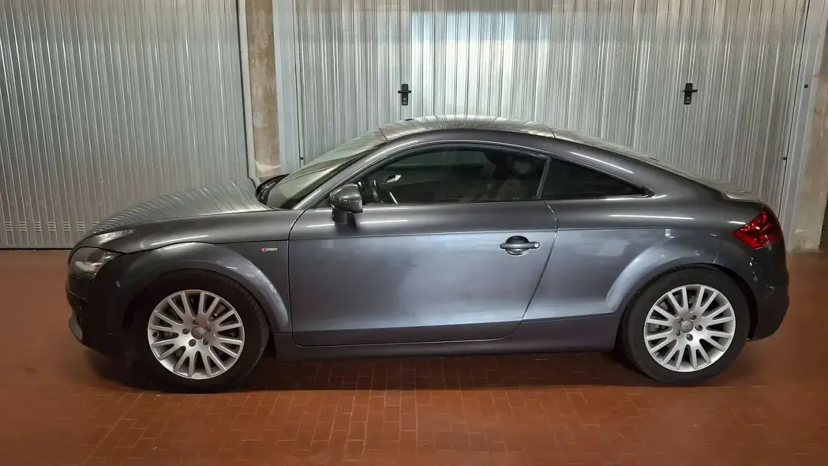 Usata Audi TT Ambiente 250 CV (183 kW) 2007 Argento Coupé