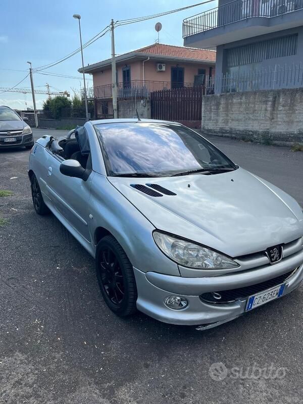 Usata Peugeot 206 109 CV (80 kW) 2005 Grigio Cabrio