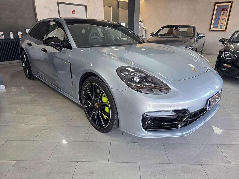 Usata Porsche Panamera Edition 330 CV (242 kW) 2020 Grigio Berlina