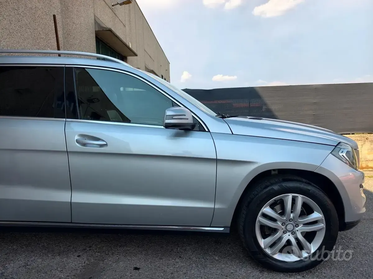 Usata Mercedes GL350 258 CV (189 kW) 2014 Argento SUV