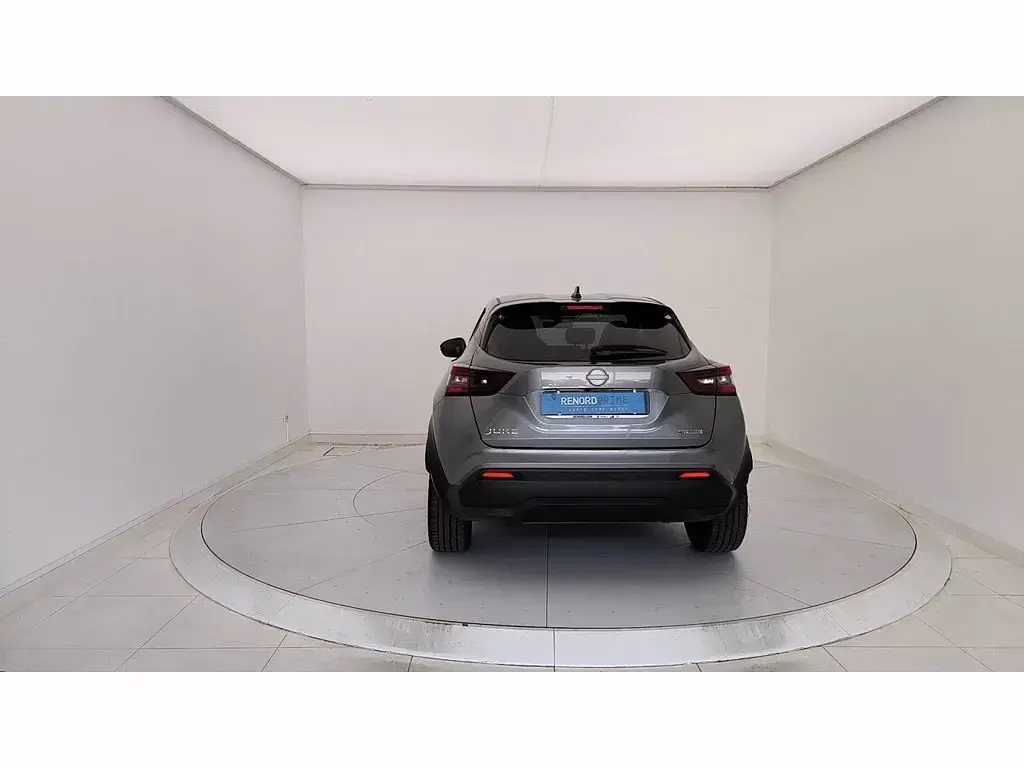 Usata Nissan Juke N-Connecta 143 CV (105 kW) 2025 Grigio scuro SUV