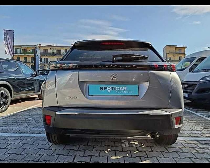 Usata Peugeot 2008 Allure 102 CV (75 kW) 2021 Grigio artense SUV