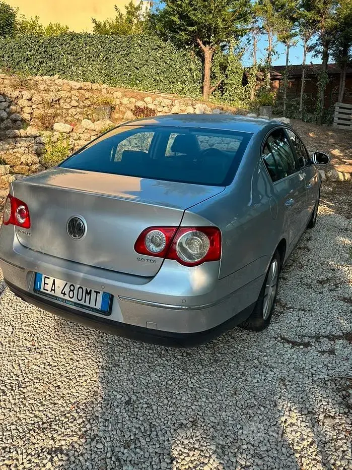 Usata VW Passat 136 CV (100 kW) 2009 Berlina