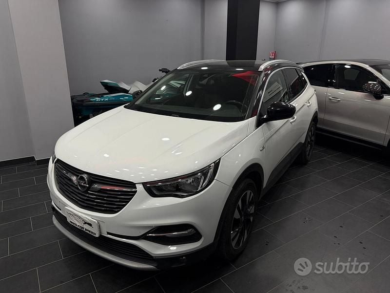 Usata Opel Crossland X 120 CV (88 kW) 2018 Bianco SUV
