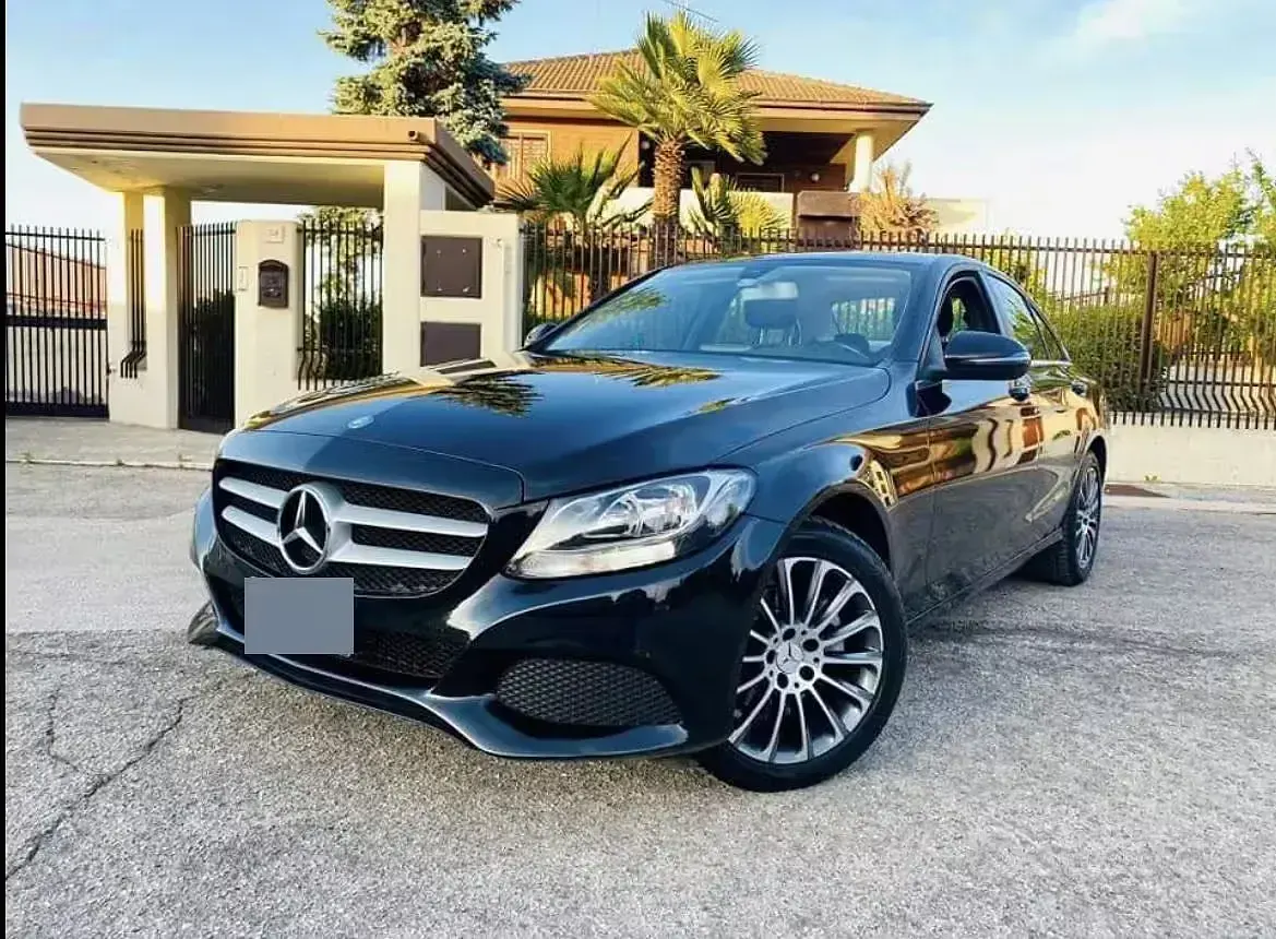 Usata Mercedes C180 Executive 116 CV (85 kW) 2016 Nero Berlina
