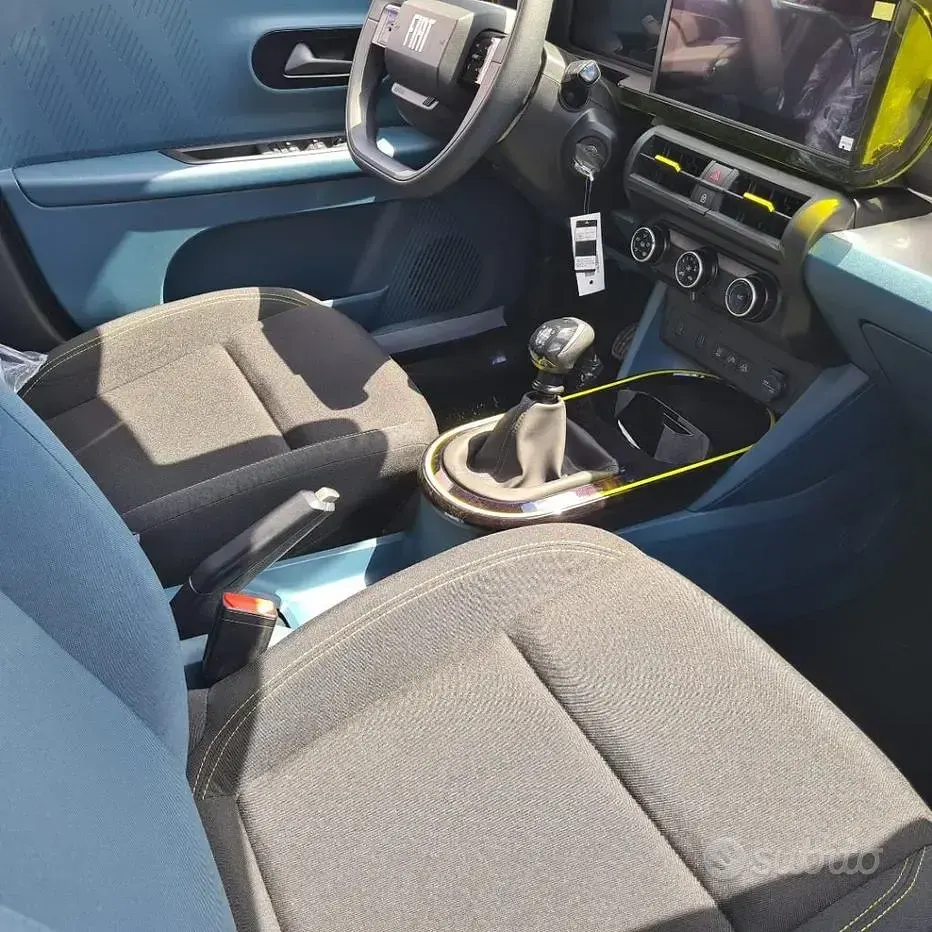 Nuova Fiat Grande Panda Icon 101 CV (74 kW) 2026 Bluazzurro Utilitaria